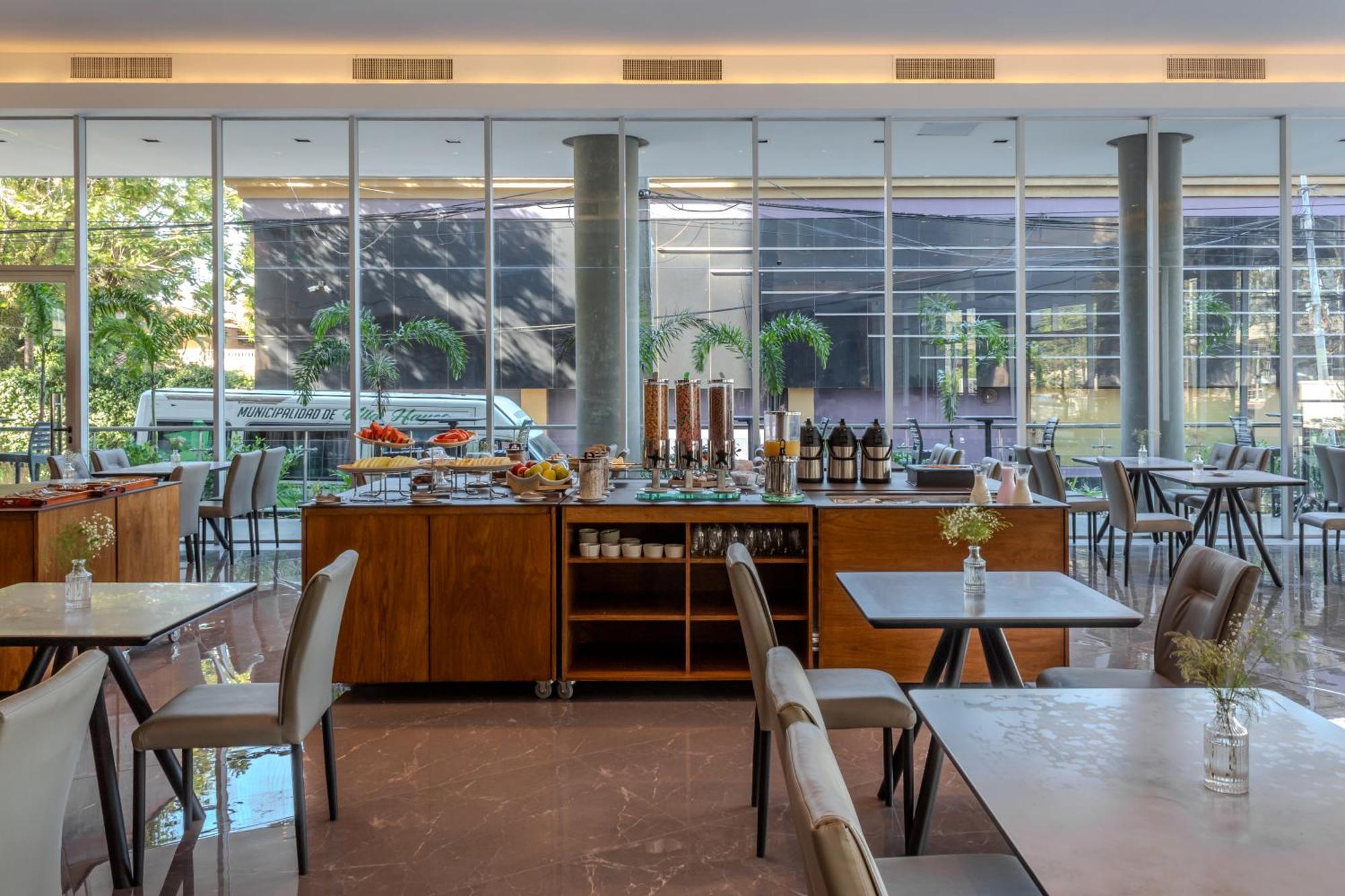 Tryp By Wyndham Asuncion Hotel Exterior photo