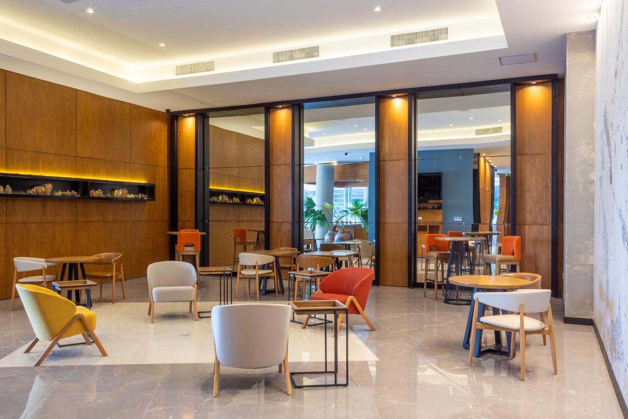 Tryp By Wyndham Asuncion Hotel Exterior photo