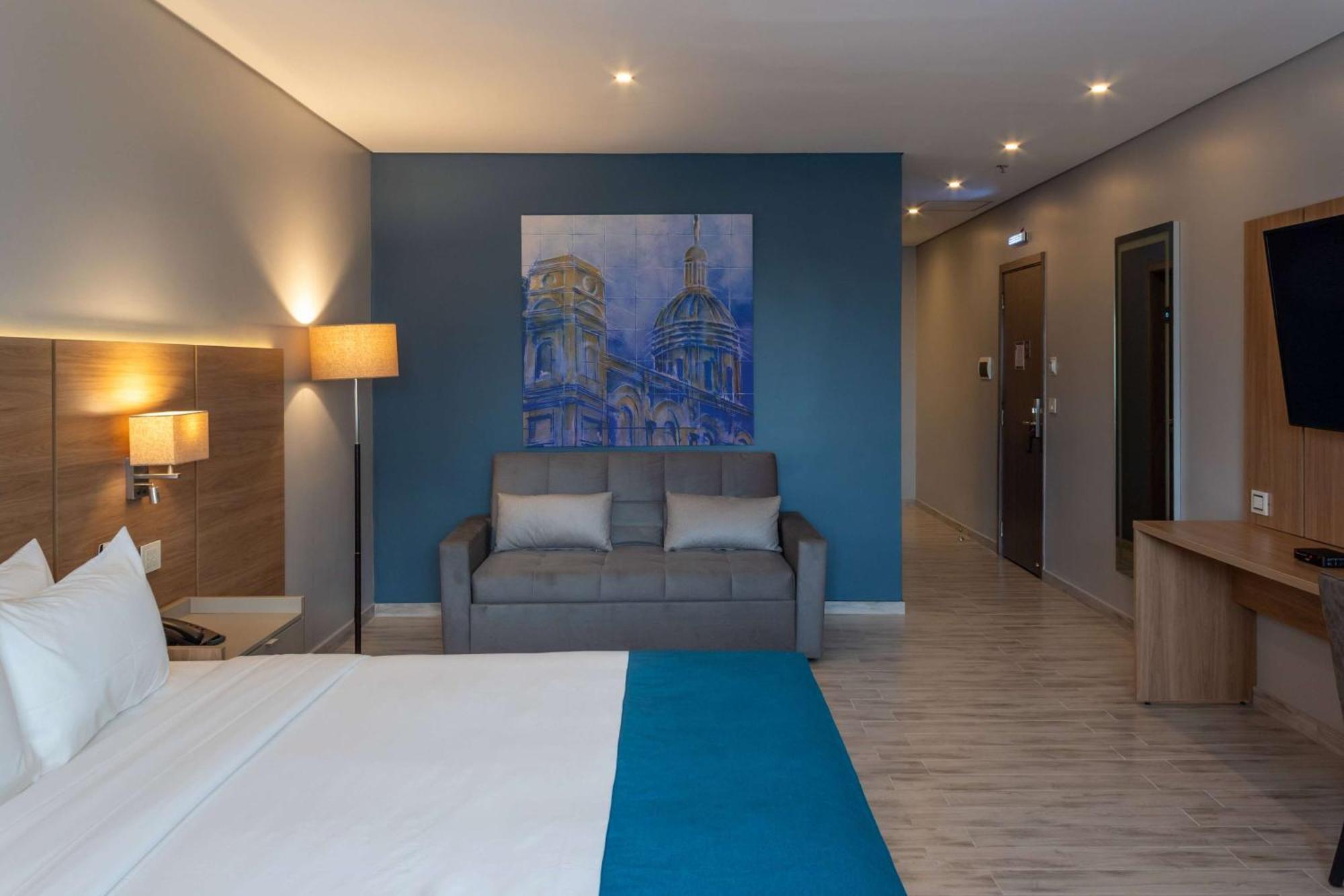 Tryp By Wyndham Asuncion Hotel Exterior photo